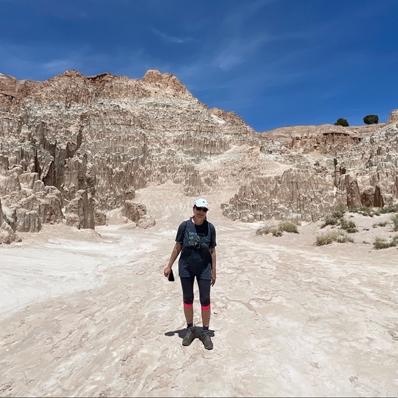 Meet your Posher, KC - Picture 3 of 8